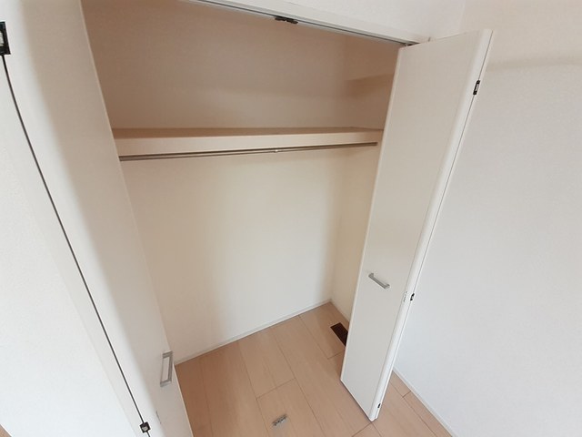 沖縄県那覇市天久１丁目 収納