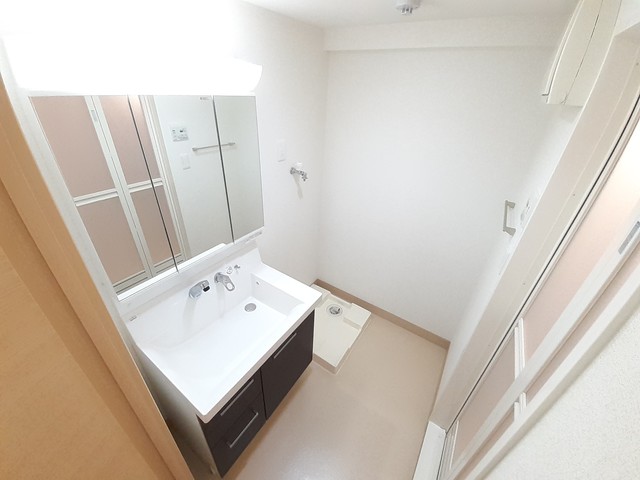 沖縄県南城市玉城喜良原 洗面所