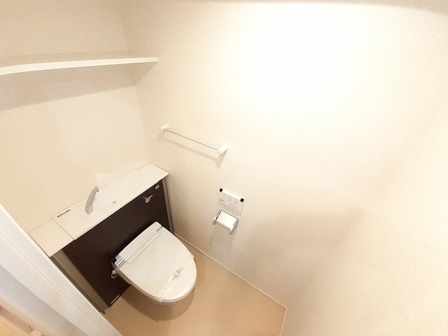 沖縄県那覇市繁多川２丁目 トイレ