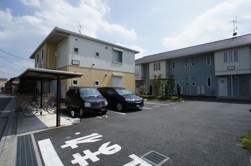 グランメールⅡ 駐車場