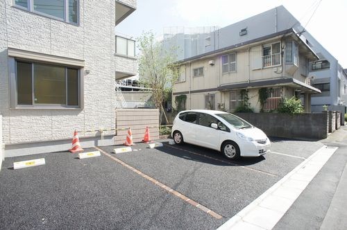 アルフラット武蔵浦和 駐車場