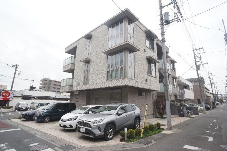 アムール街道Ⅱ 外観