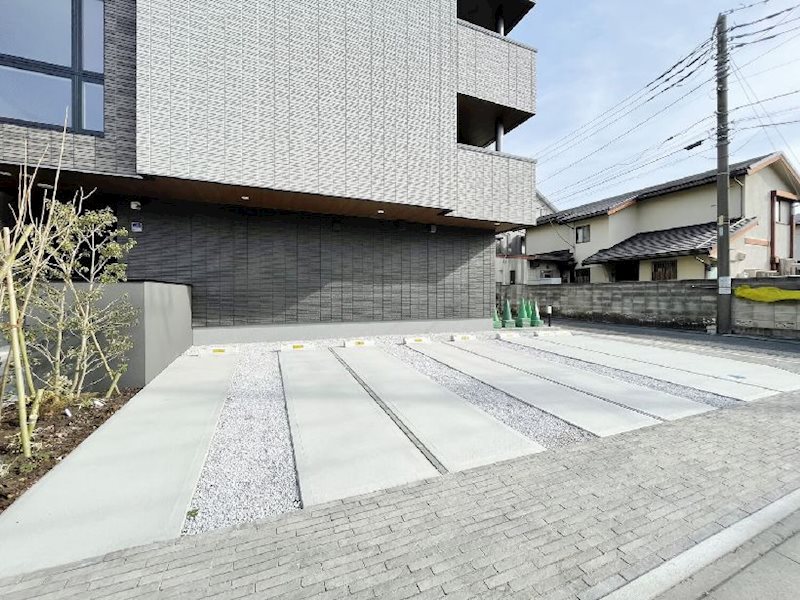 リラフォート 駐車場