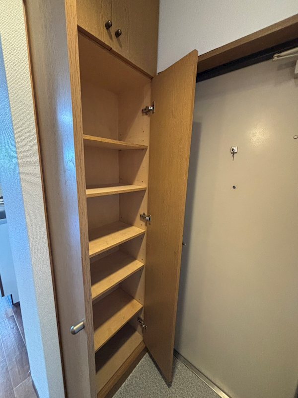 パッソビル 玄関