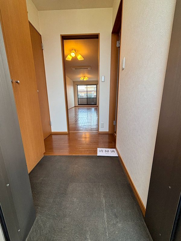 ヘリオス378小平栄町 玄関
