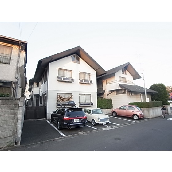 たかはし住宅山桃駐車場 外観