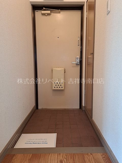 サンアベニール 玄関