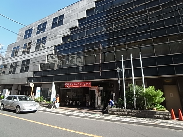 御殿山イースト 図書館