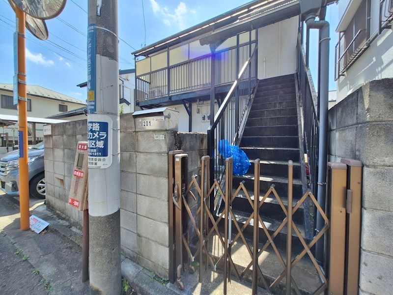 川崎アパート エントランス