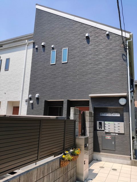グランドール三鷹 外観