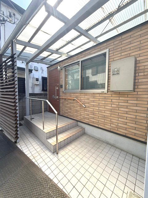 善福寺1丁目戸建 エントランス
