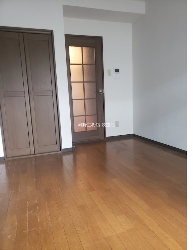 メゾン・ルミエール  玄関