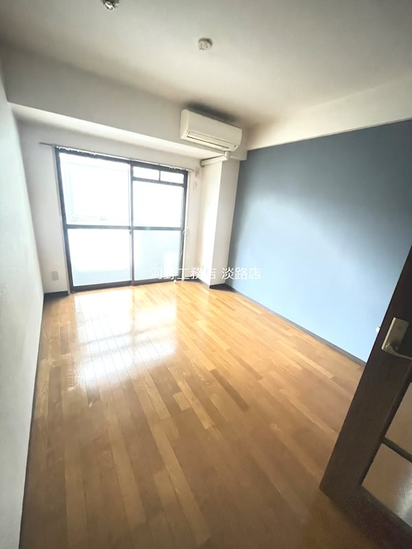 メゾン・ルミエール  リビング