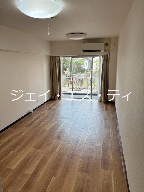 カーサ大森 リビング