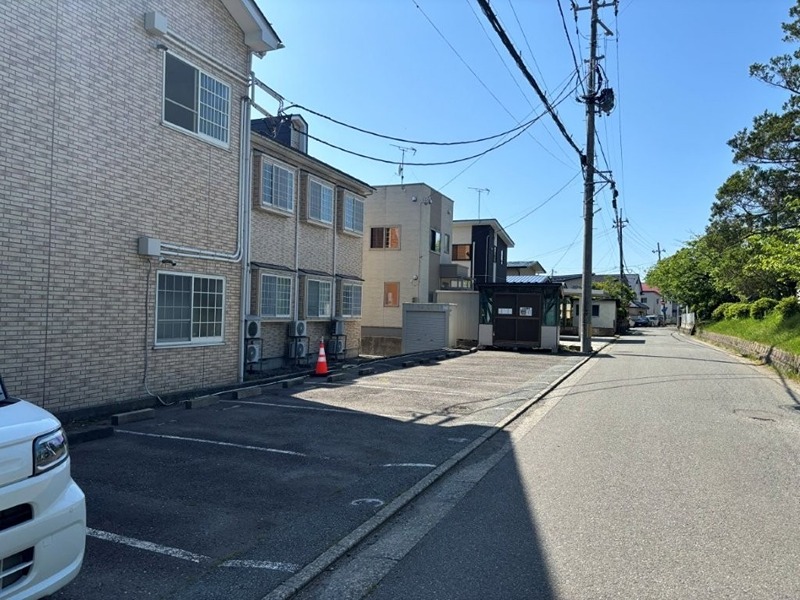 ＡＭＡソレイユ 駐車場