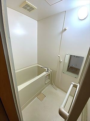 アウルズ・シティ 風呂画像