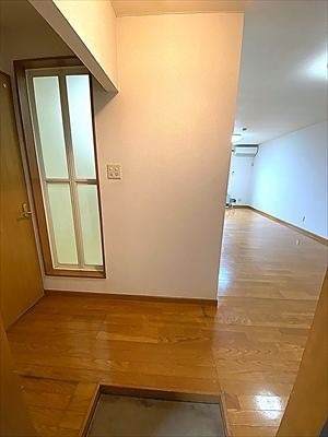 アウルズ・シティ 玄関