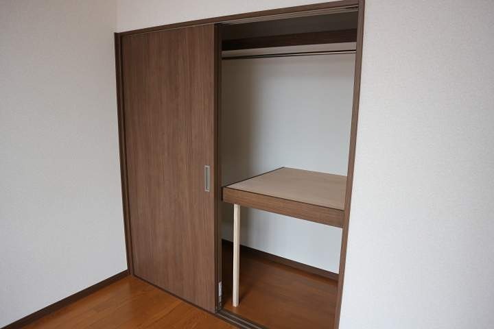 ハイツシェルブールＢ 収納