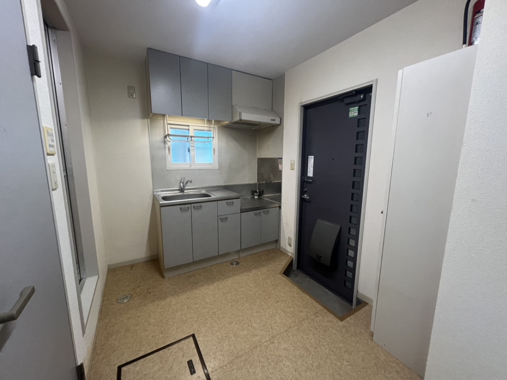 フレグランス新屋大川町Ｂ 玄関