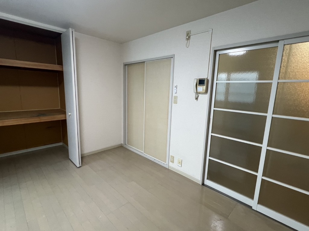 ディアス新屋表町 リビング