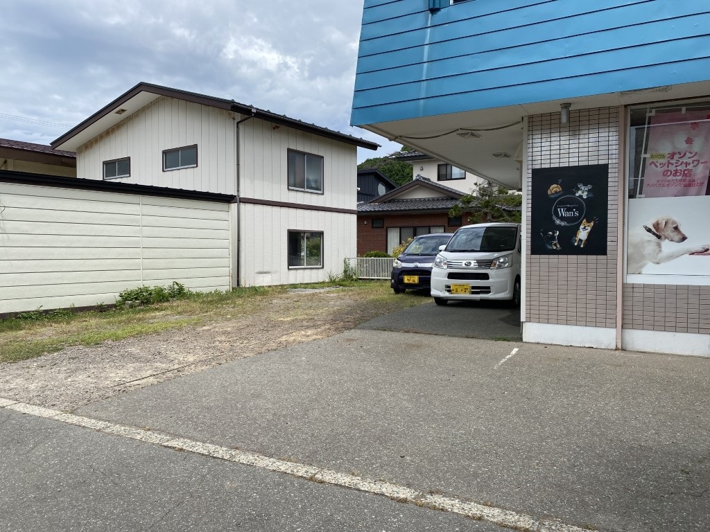コーポ泉 駐車場