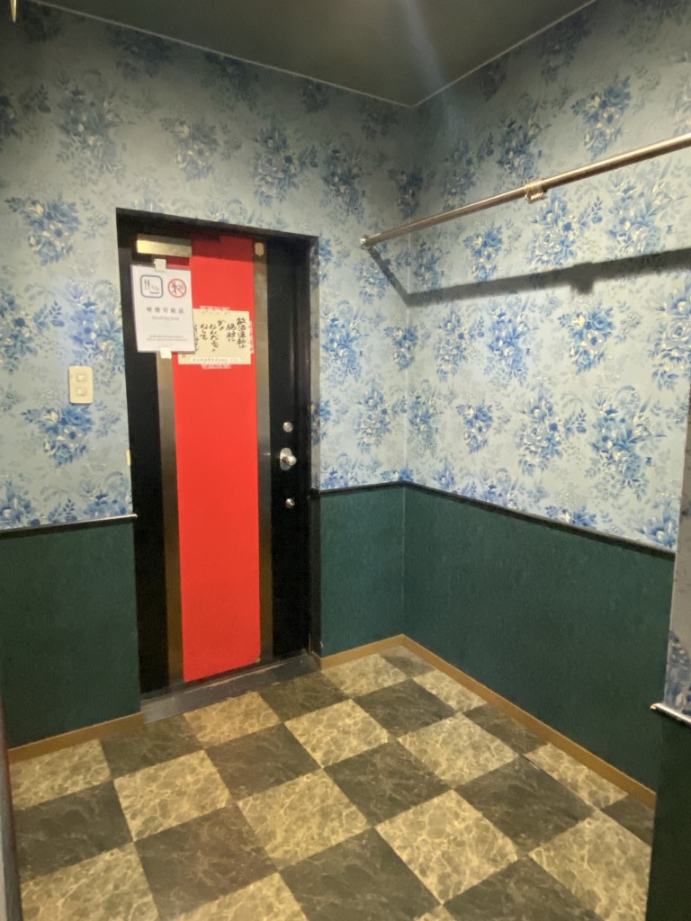 メモリービル 玄関