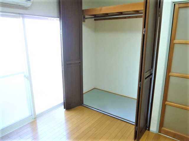 メゾンロイヤルⅠ 収納