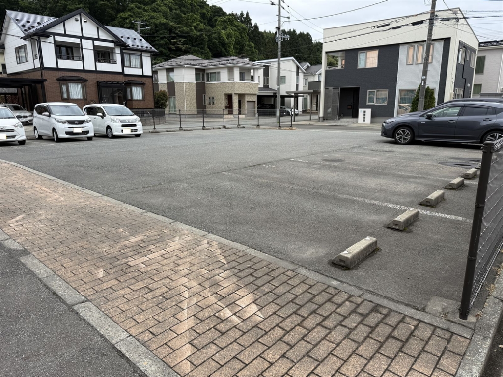ユーミーマンションフェニックス 駐車場