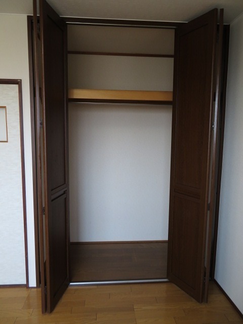 メゾンアンプルリヴ 収納