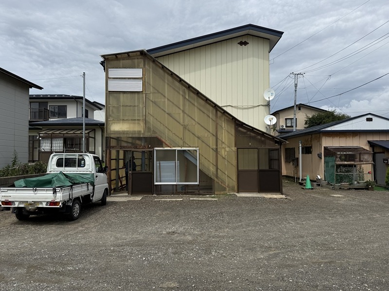 渡部アパート 駐車場