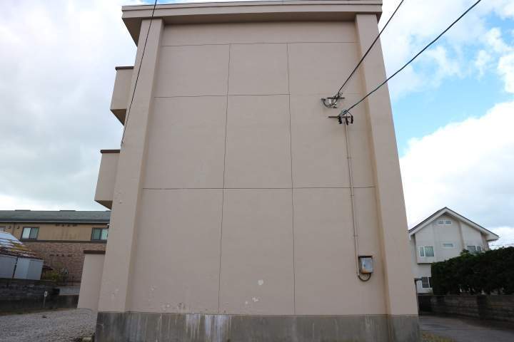 アシスト第３秋田マンション 外観