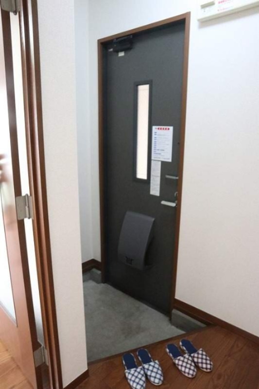 ヴァンセンヌ広面Ａ 玄関