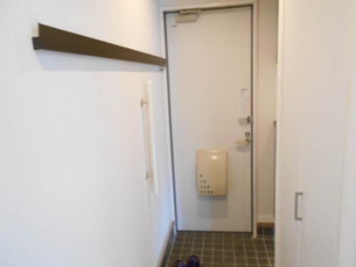 レフィアント土崎 玄関