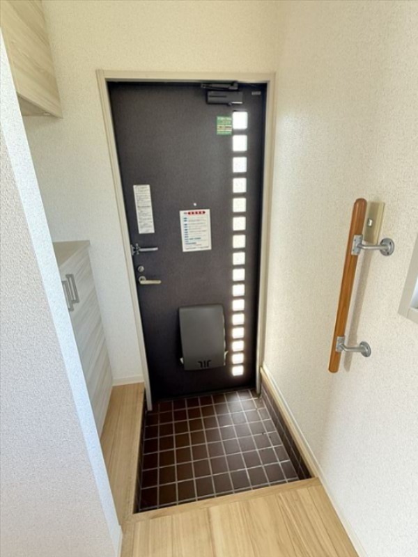 メゾンドール 玄関