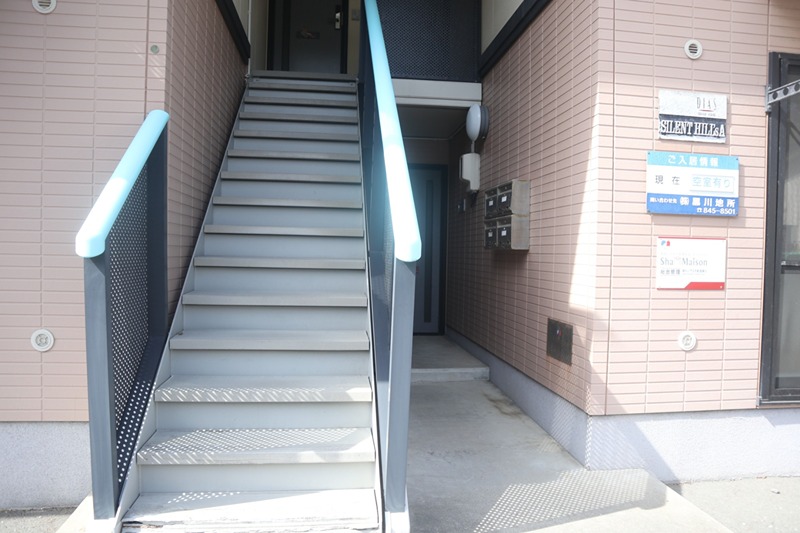 サイレントヒルズＡ エントランス