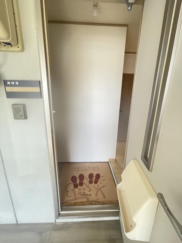 セジュール港南 玄関