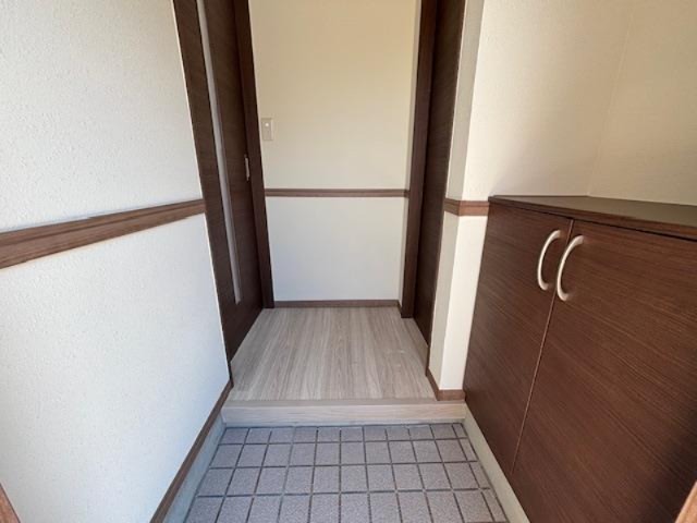 ヴィレッジ仁井田Ｂ 玄関