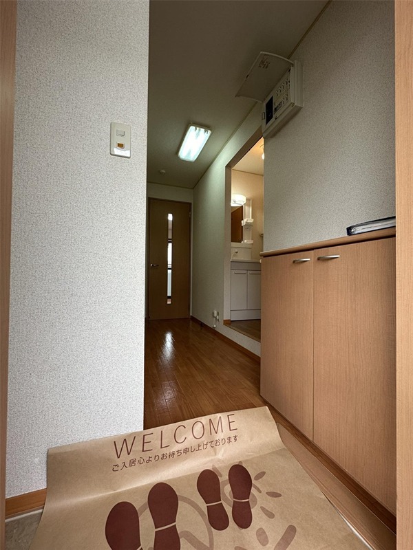 セジュール東通 玄関