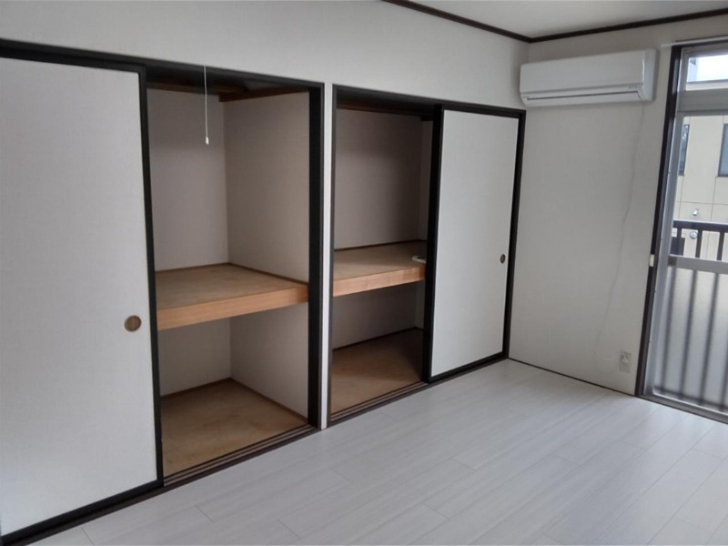 パレーシャル亀の町 収納