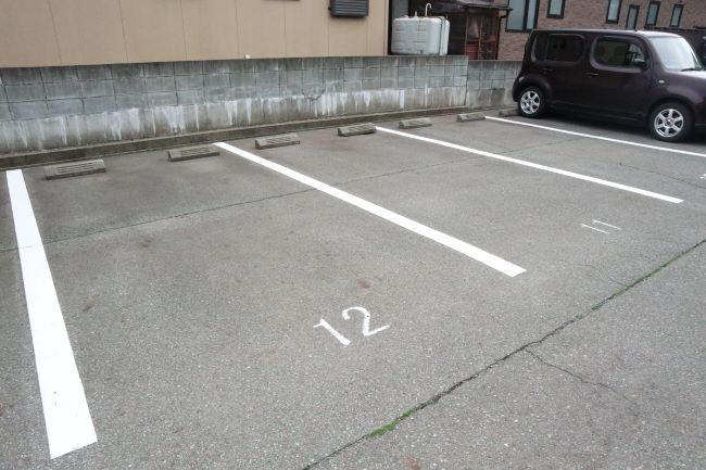 パストラルＡ 駐車場