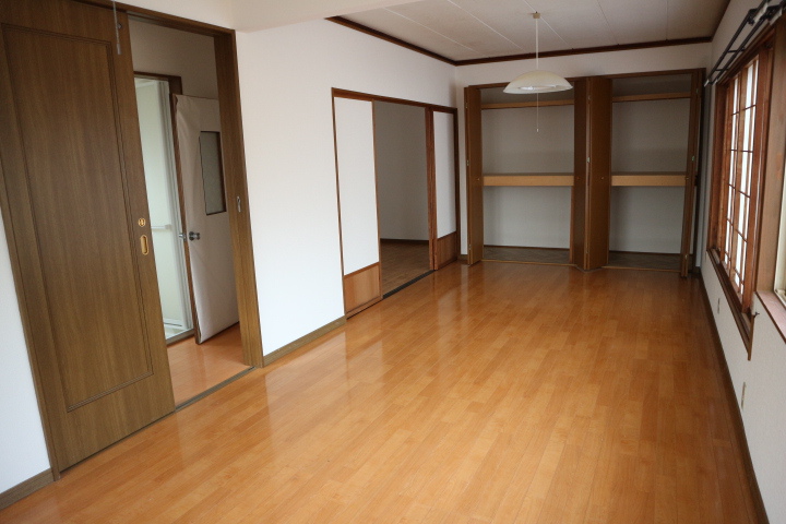 寺内後城加賀屋貸家３号 リビング