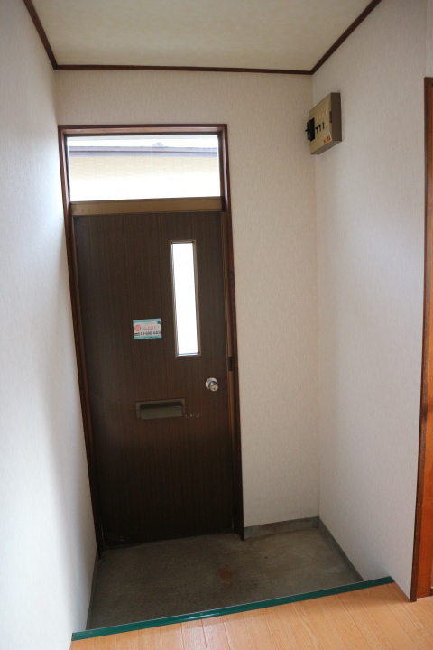 寺内後城加賀屋貸家 玄関