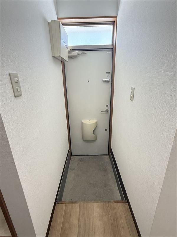 谷内佐渡三浦貸家 玄関