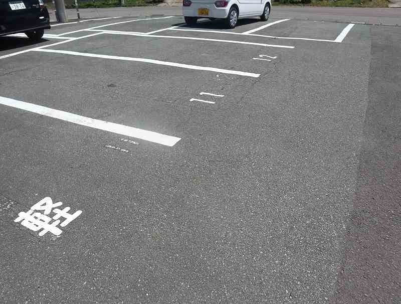 エクセルエイト 駐車場