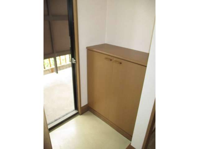 グラッシュセジュール 玄関