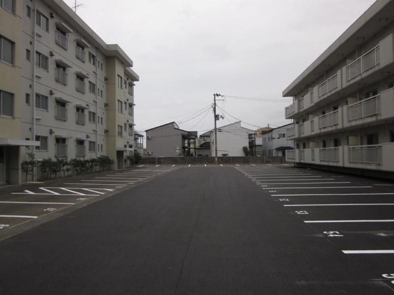 リアンⅠ棟 駐車場