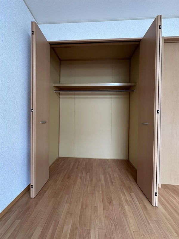 セジュール東通 収納