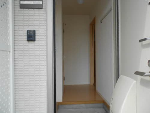 ブランフルールＡ 玄関