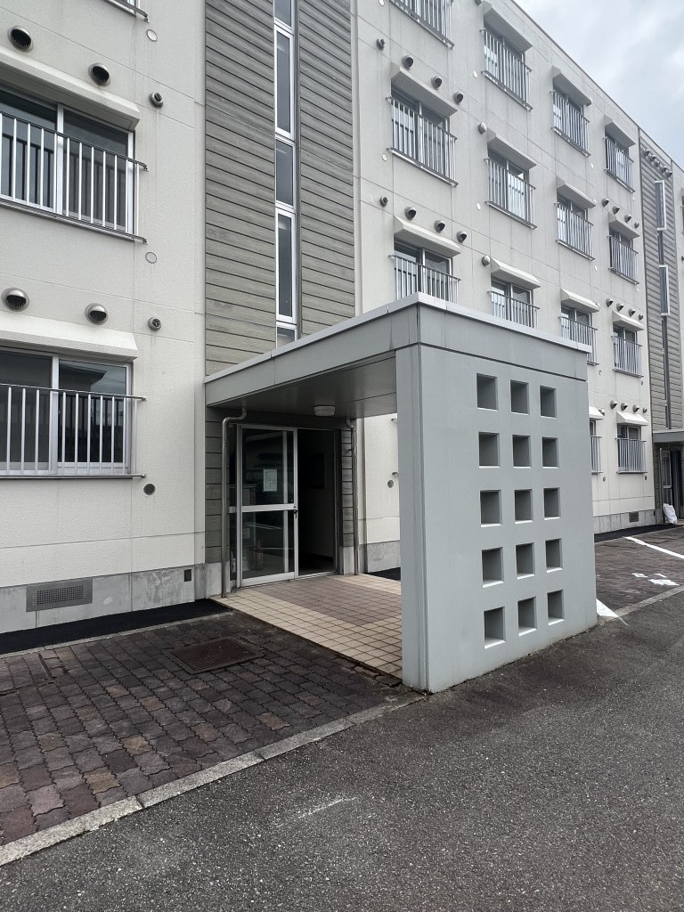 テレパレス総社町 外観