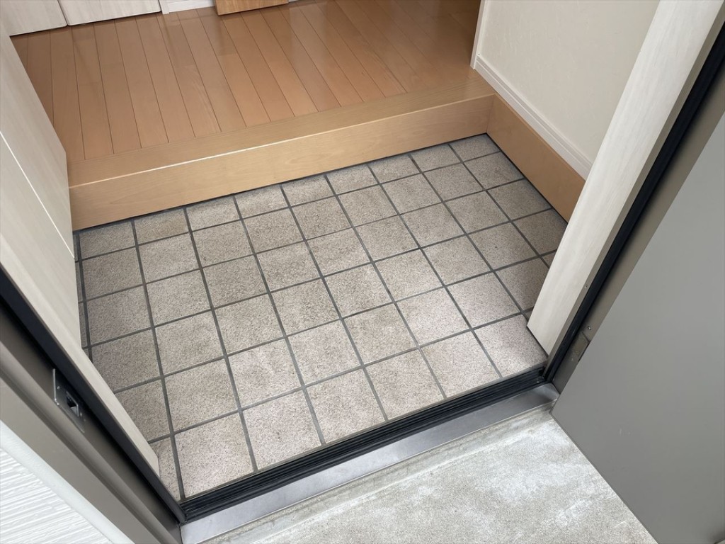 カーサルーチェ 玄関